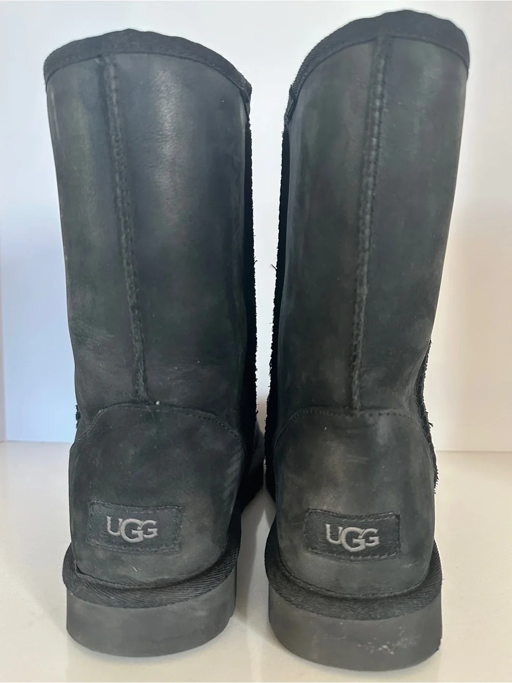 UGG Short Classic II Waxed Leather Black Boots 1125794 Size 10